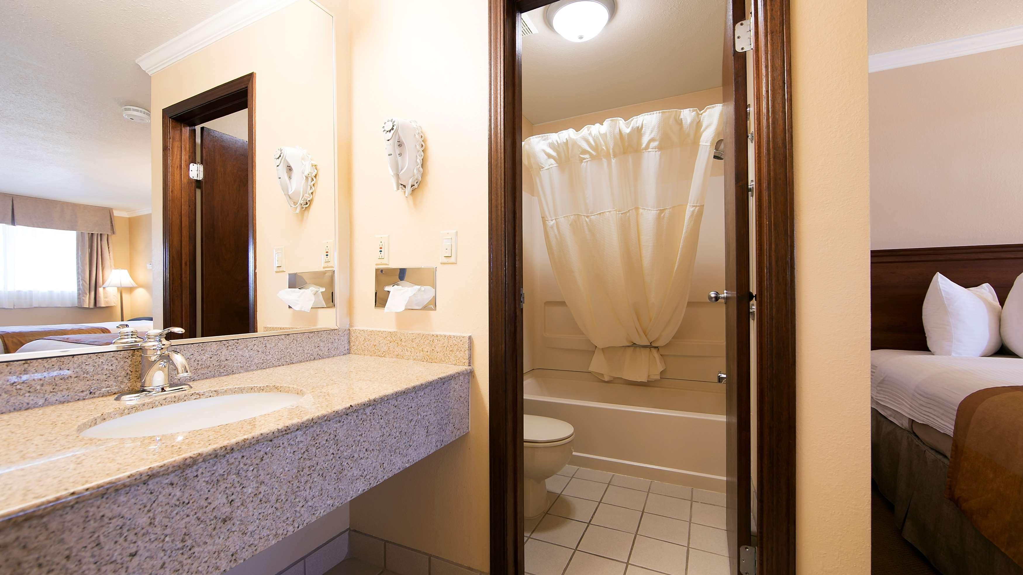 Cherry Grove Best Western Clermont מראה חיצוני תמונה