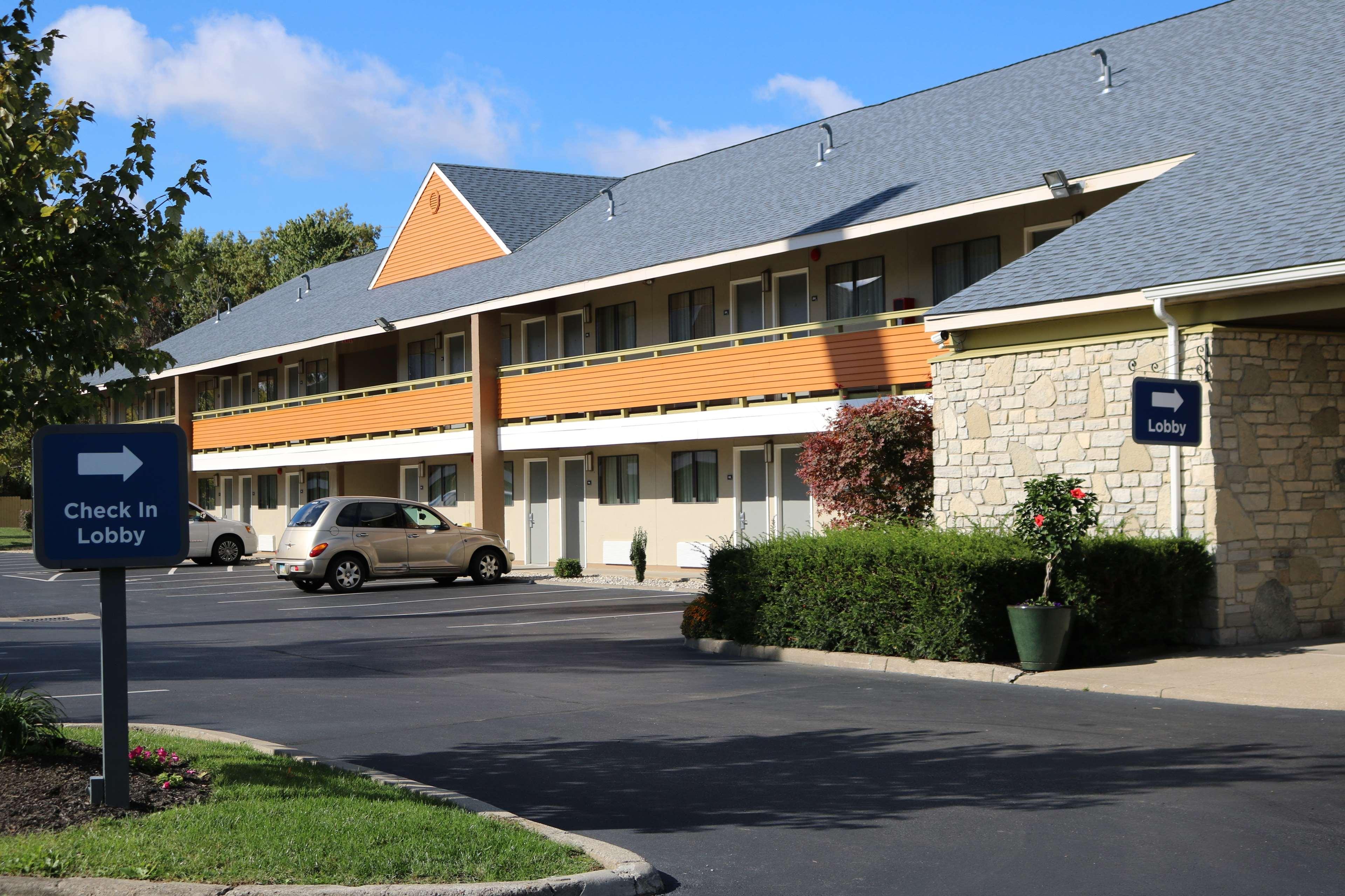 Cherry Grove Best Western Clermont מראה חיצוני תמונה