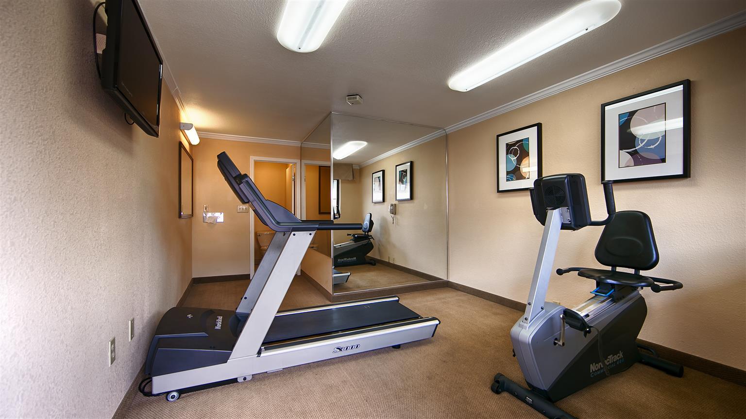 Cherry Grove Best Western Clermont מראה חיצוני תמונה