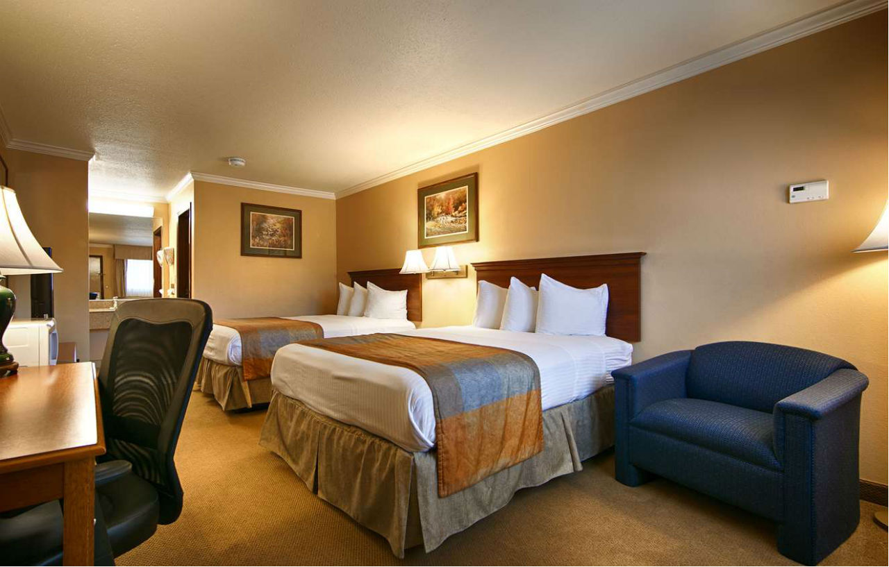 Cherry Grove Best Western Clermont מראה חיצוני תמונה